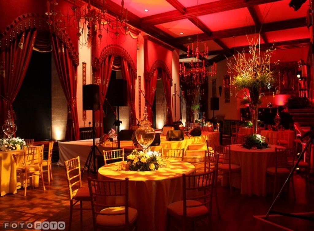 Peckforton Castle Тарпорли Номер фото